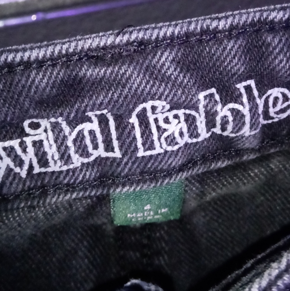 Shorts - Picture 5 of 5